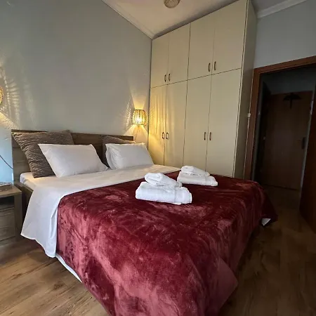 Evenos Apartment